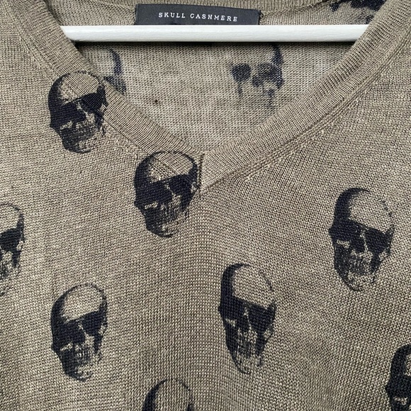 Skull Cashmere SZ XS Women’s Skull T-Shirt - Picture 3 of 3